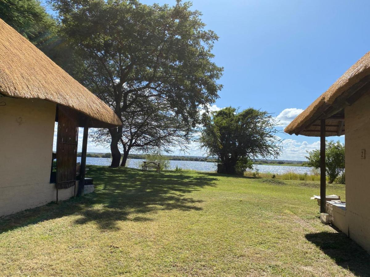 Big 5 Toro Lodge Kasane Exteriér fotografie