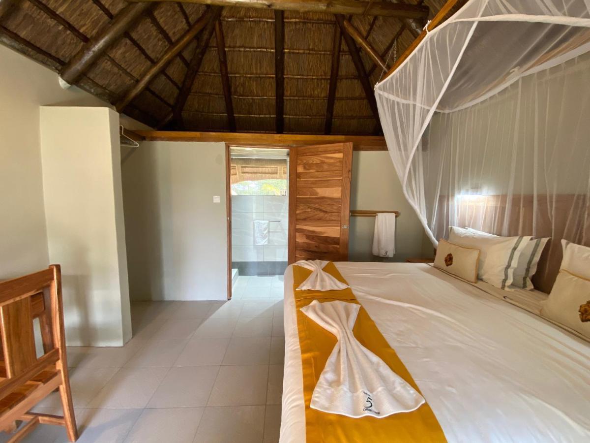Big 5 Toro Lodge Kasane Exteriér fotografie